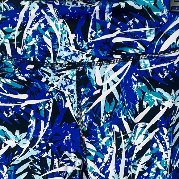 Exertek Leggings Cropped Petite XL Blue White Patterned Stretch NEW - Picture 13 of 16